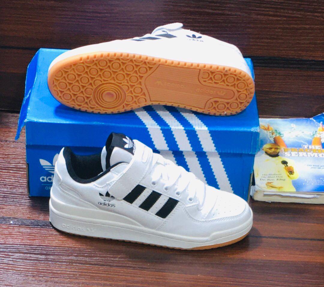 Komback Latest Adidas Forum Sneakers